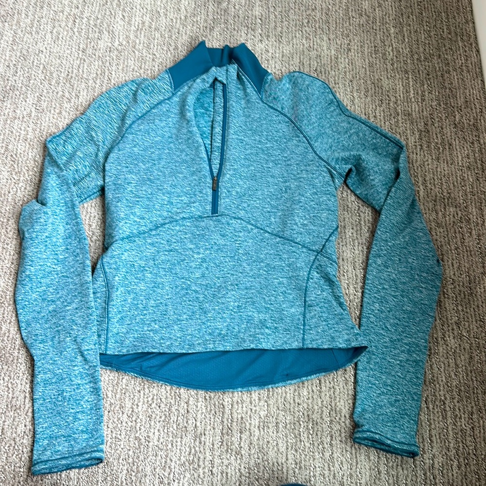 NWOT lululemon sweater size 6